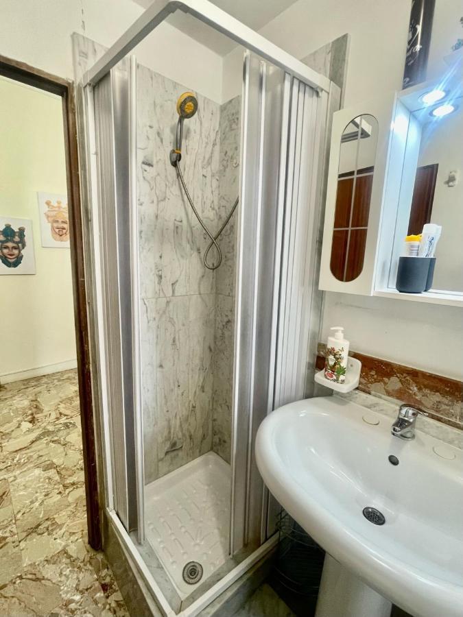 Maya'S Apartment Close To Ballaro Market And Central Station 팔레르모 외부 사진